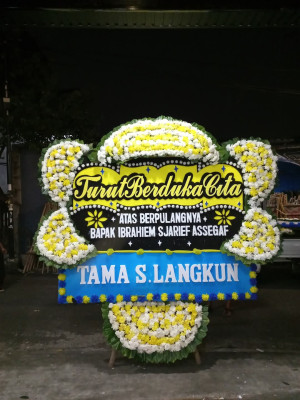 Papan Bunga Duka di Batu Legong